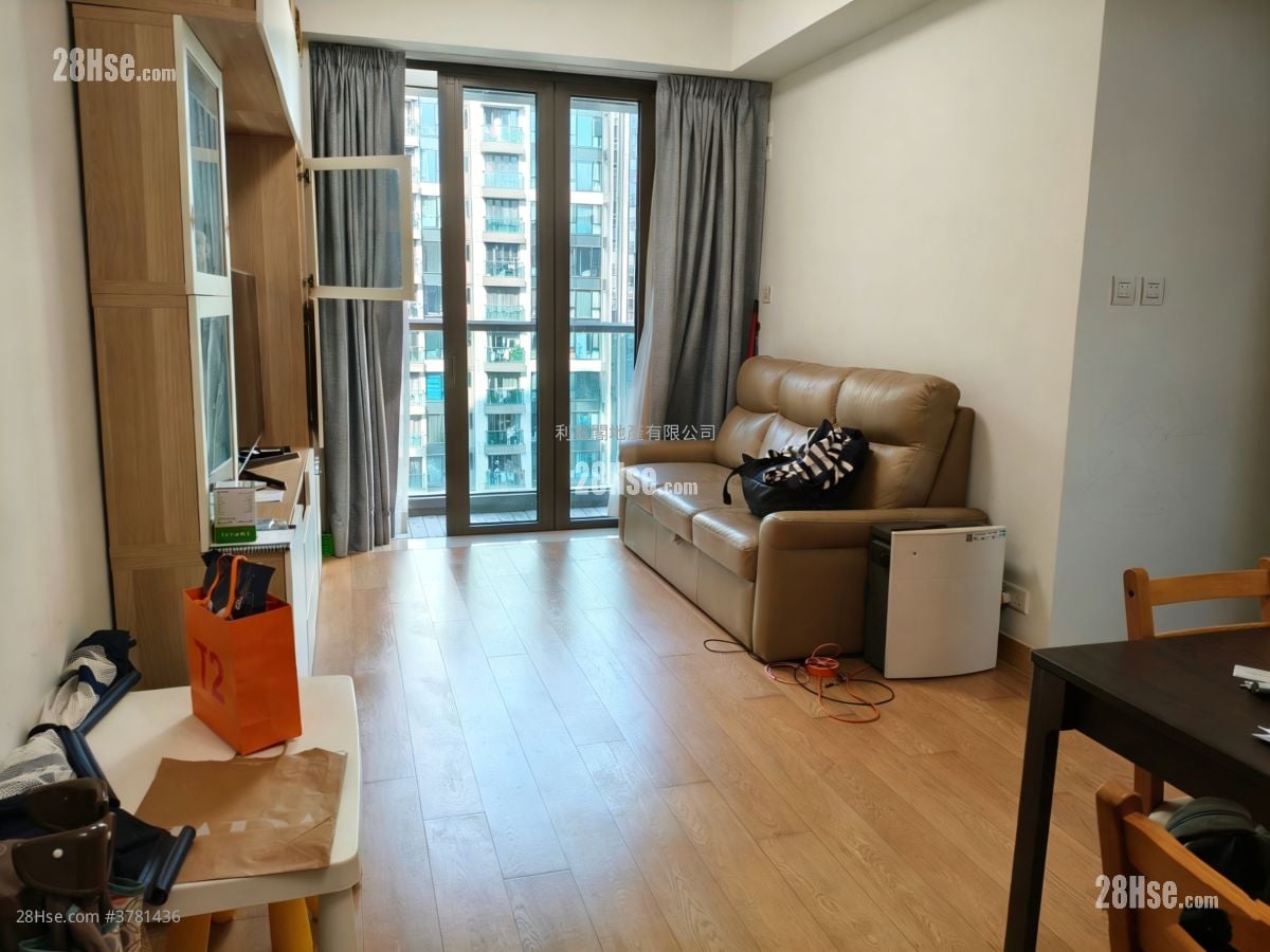 One Homantin Sell 3 Bedrooms 702 ft²