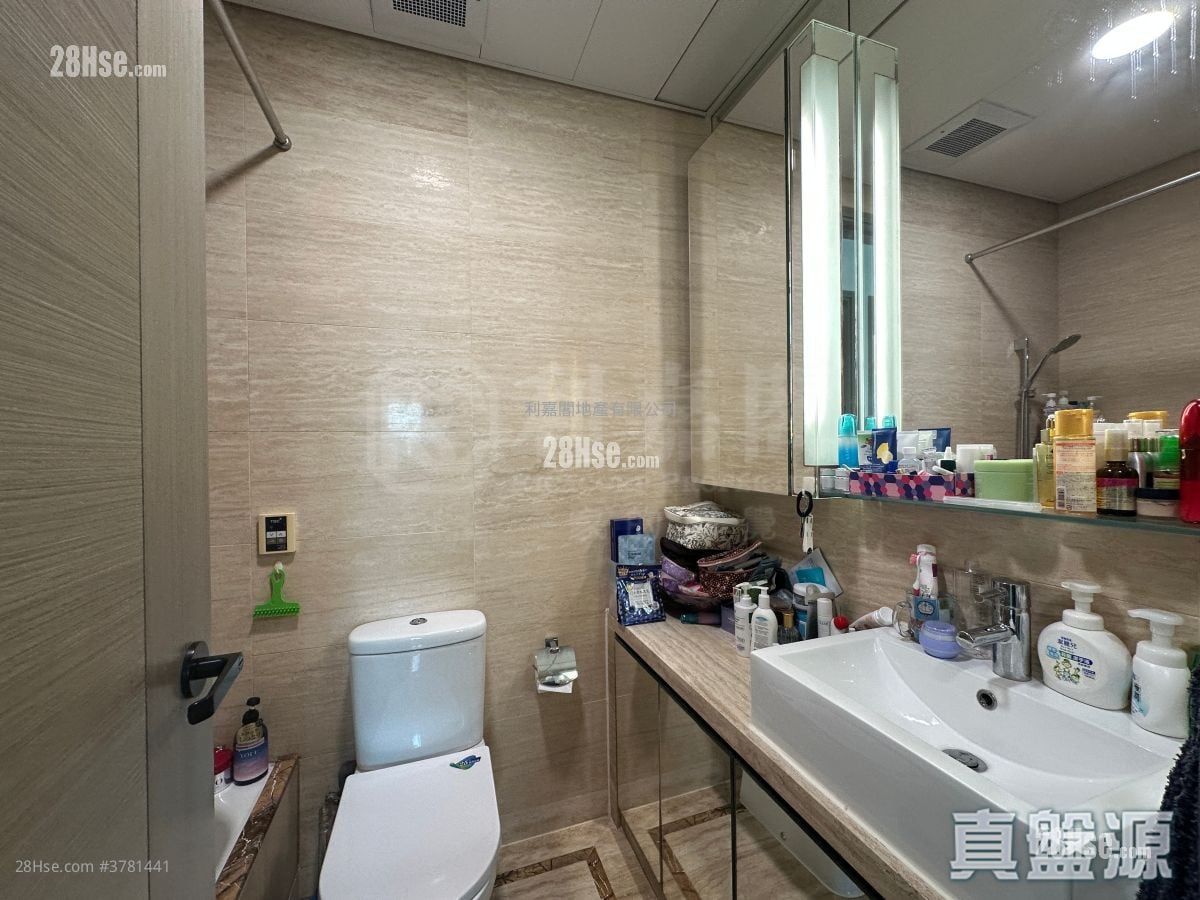 御凯 售盘 3 房 , 2 浴室 728 平方尺