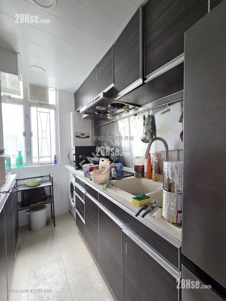 Kam Hay Court Sell 2 Bedrooms , 1 Bathroom 401 ft²