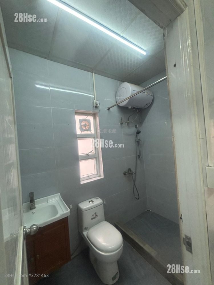 村屋 租盘 2 房 , 1 浴室 400 平方尺