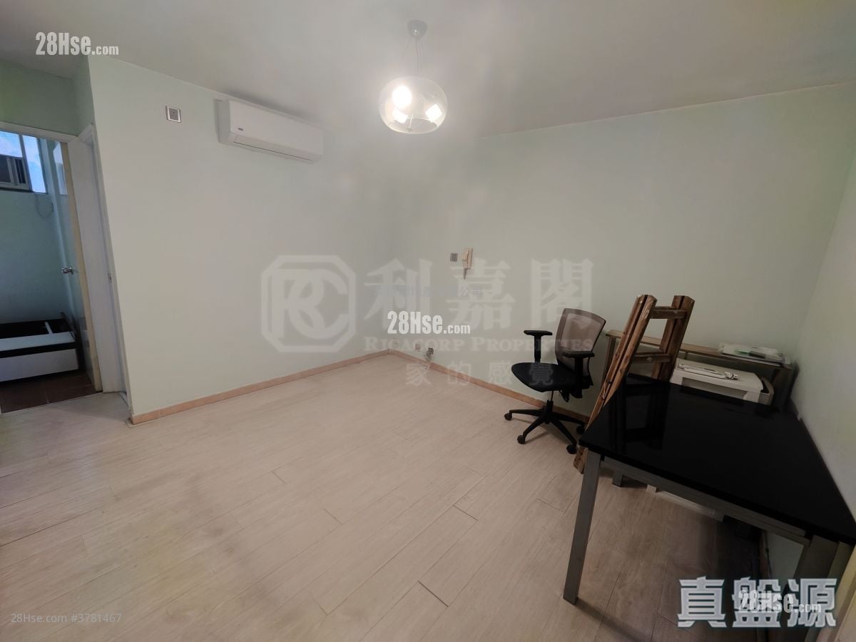 Tin Chung Court Rental 2 Bedrooms , 1 Bathroom 433 ft²
