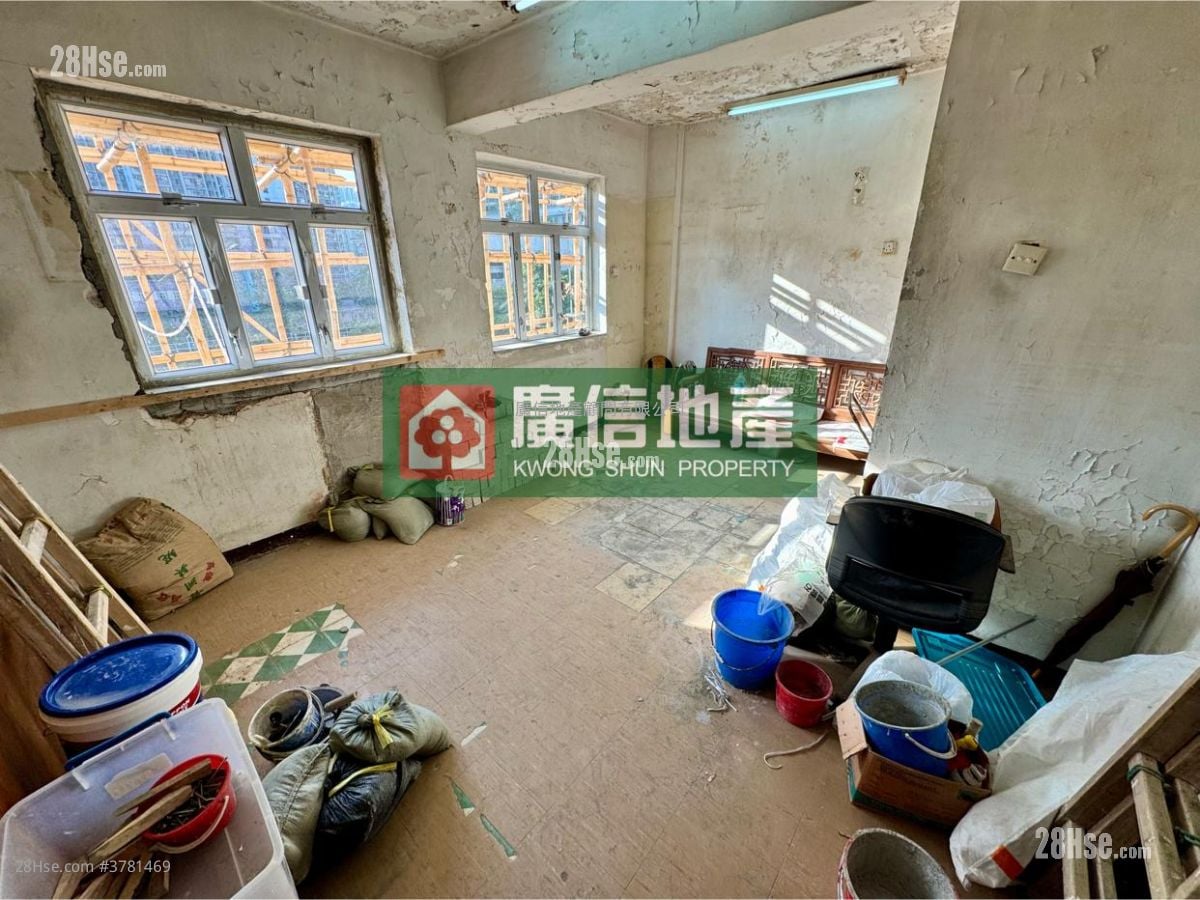 Kwong Wing Building Sell Studio , 1 Bathroom 288 ft²
