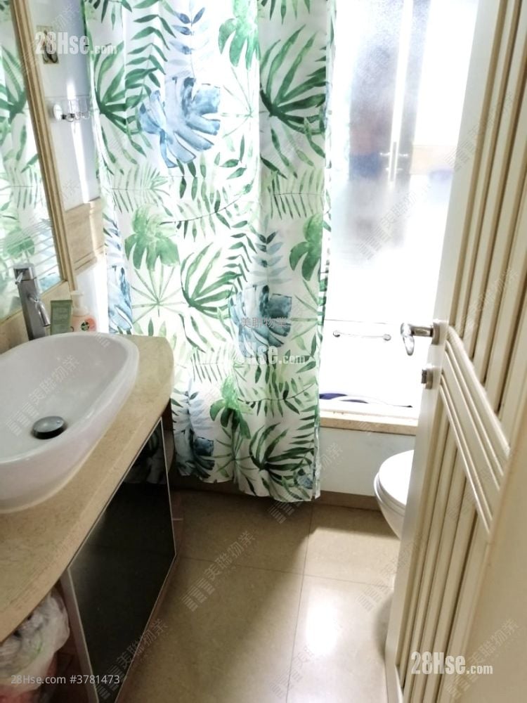 Central Park Towers Sell 3 Bedrooms , 2 Bathrooms 667 ft²