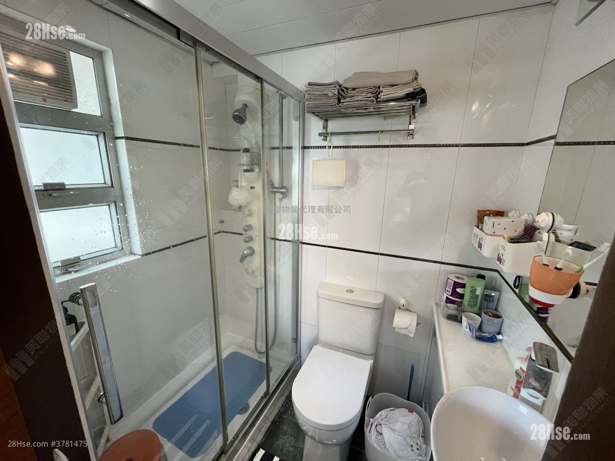 美孚新邨 售盘 3 房 , 2 浴室 704 平方尺