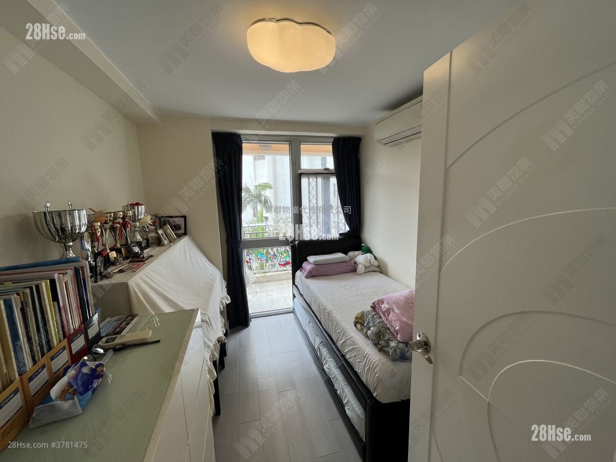 美孚新邨 售盘 3 房 , 2 浴室 704 平方尺