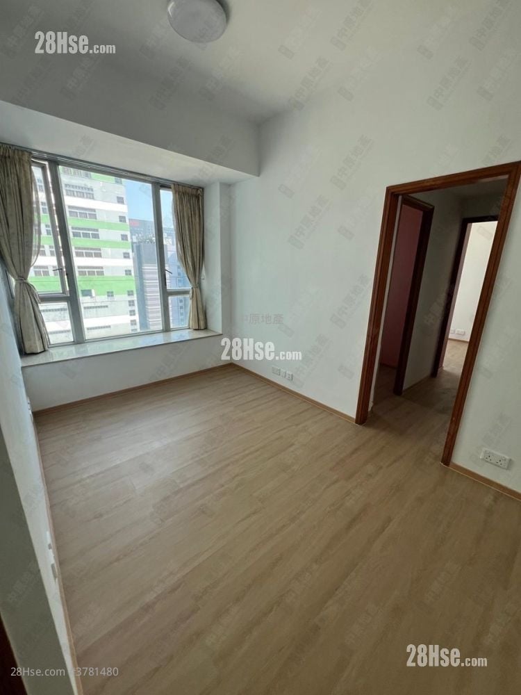 Indihome Sell 2 Bedrooms 420 ft²