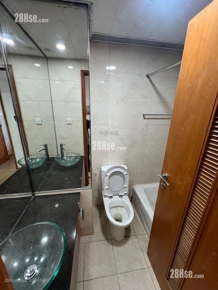 Indihome Sell 2 Bedrooms 420 ft²