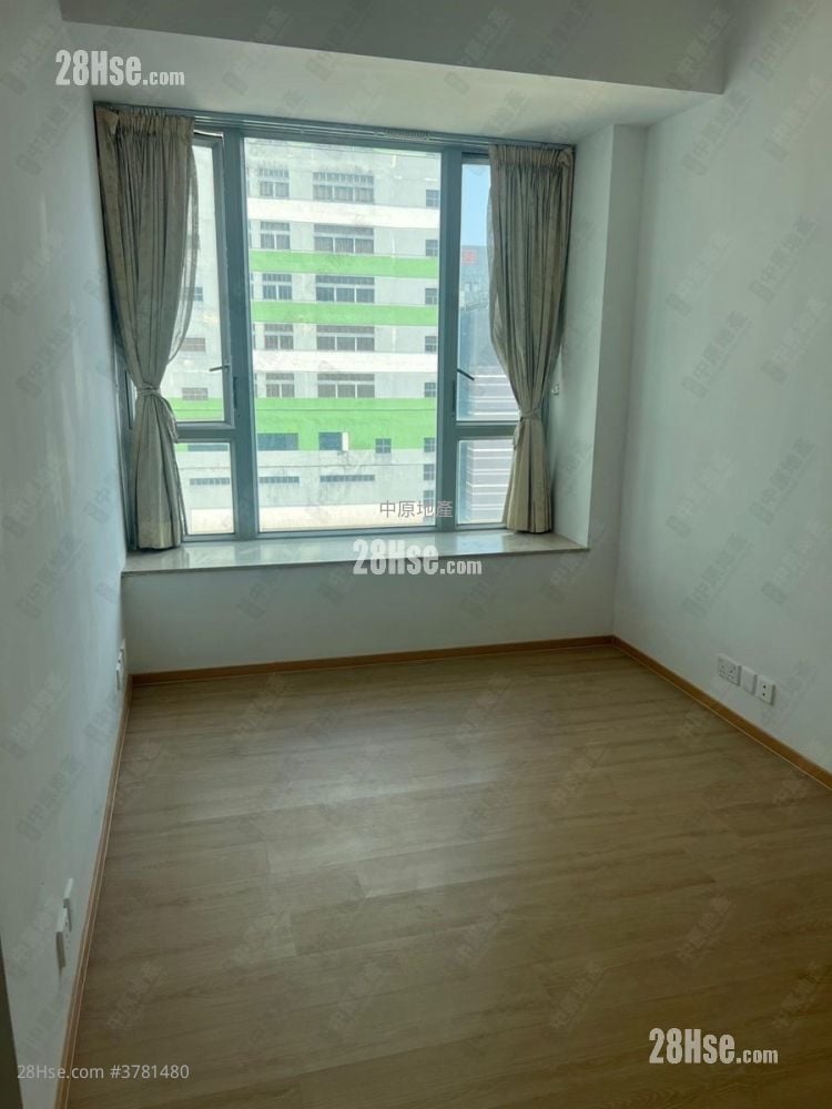 Indihome Sell 2 Bedrooms 420 ft²