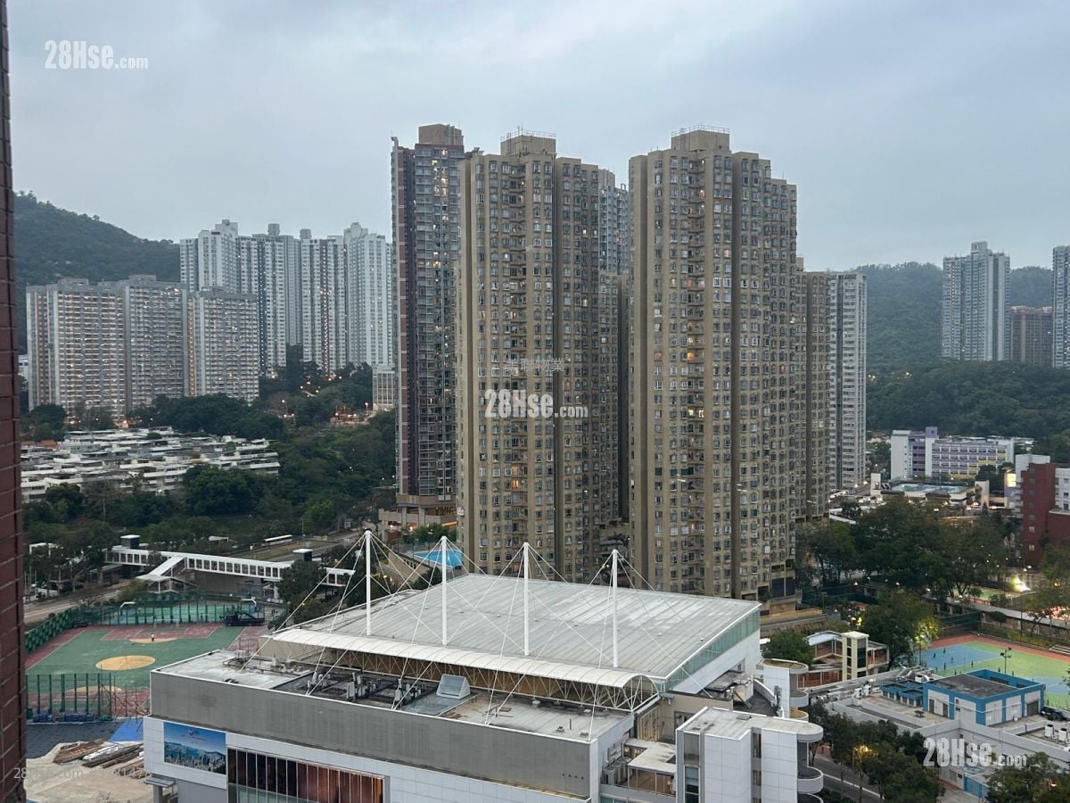 Tivoli Garden Rental 2 Bedrooms , 1 Bathroom 550 ft²