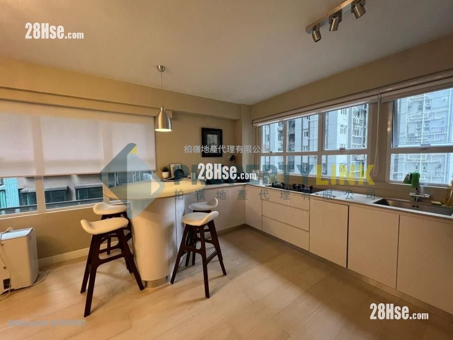 Ying Fai Court Sell 1 Bedroom , 1 Bathroom 465 ft²