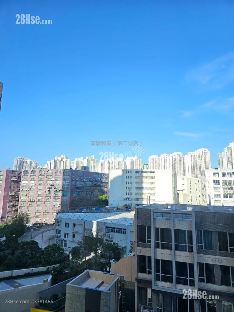 The Coast Line Sell 2 Bedrooms , 1 Bathroom 468 ft²