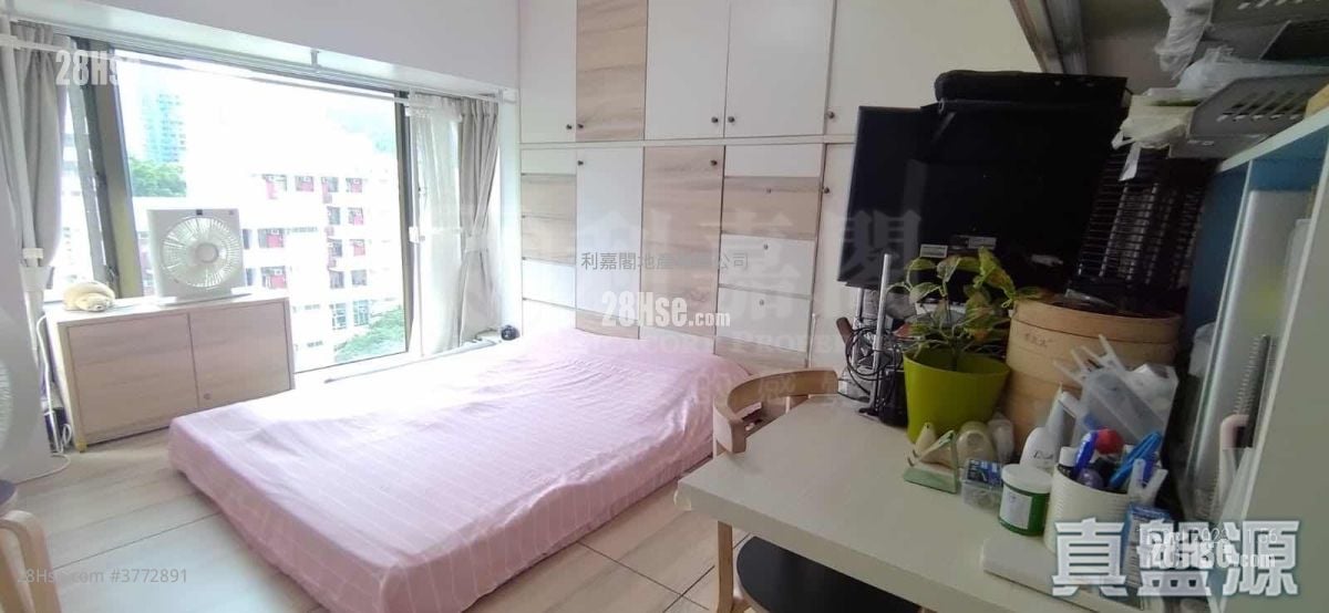 The Belcher's Sell 3 Bedrooms , 2 Bathrooms 889 ft²