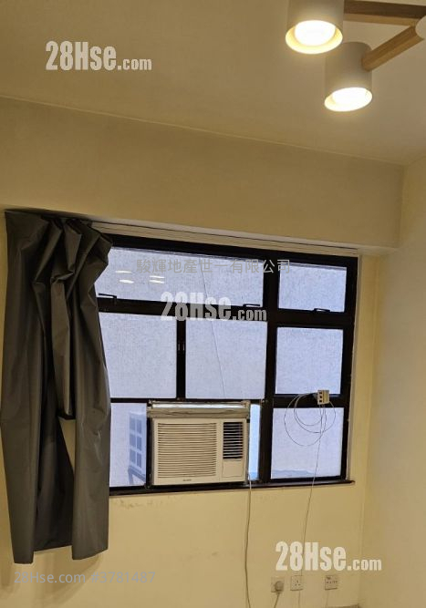 东盛大厦 售盘 2 房 318 平方尺