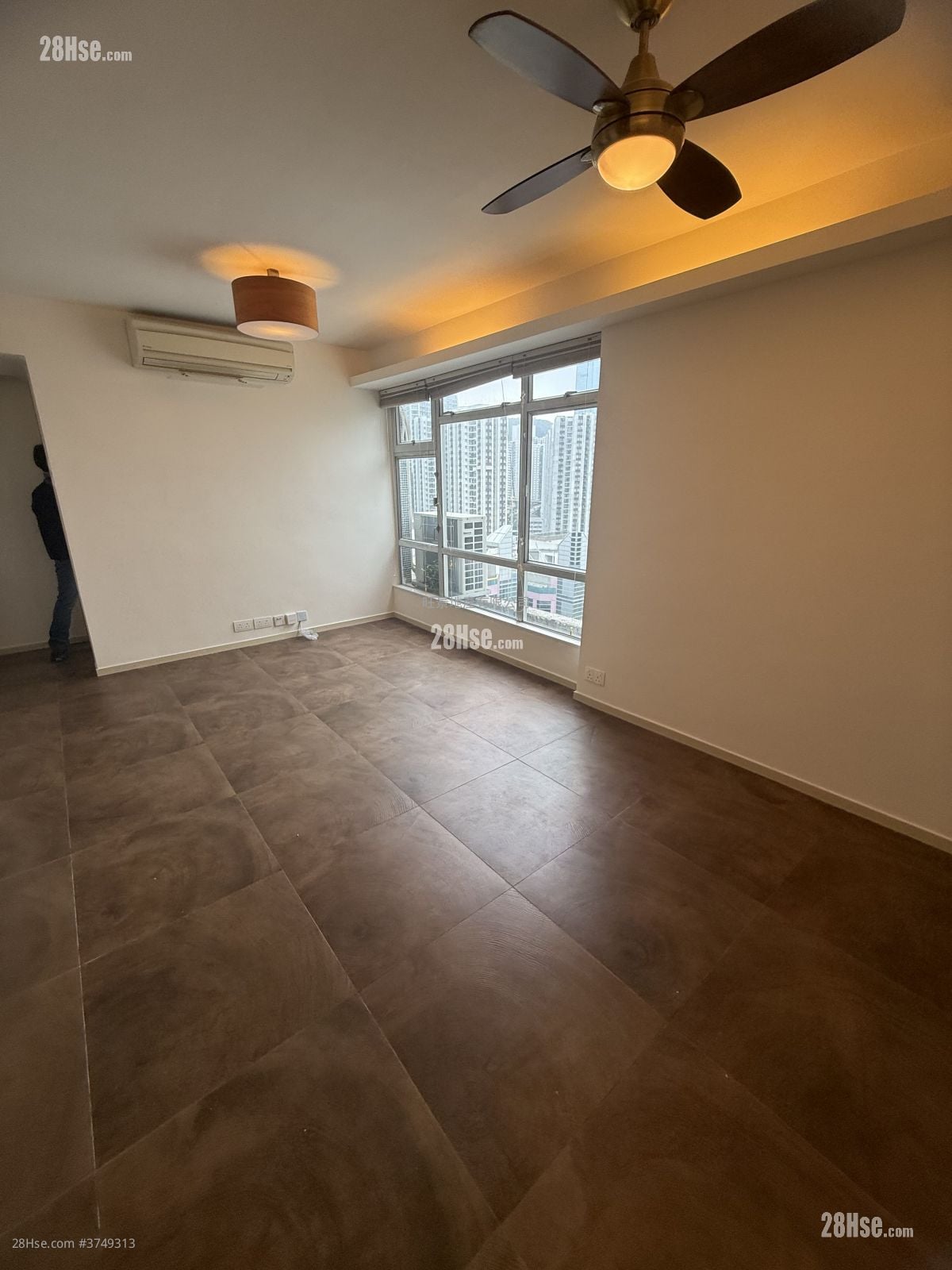 Lei King Wan Sell 2 Bedrooms 494 ft²