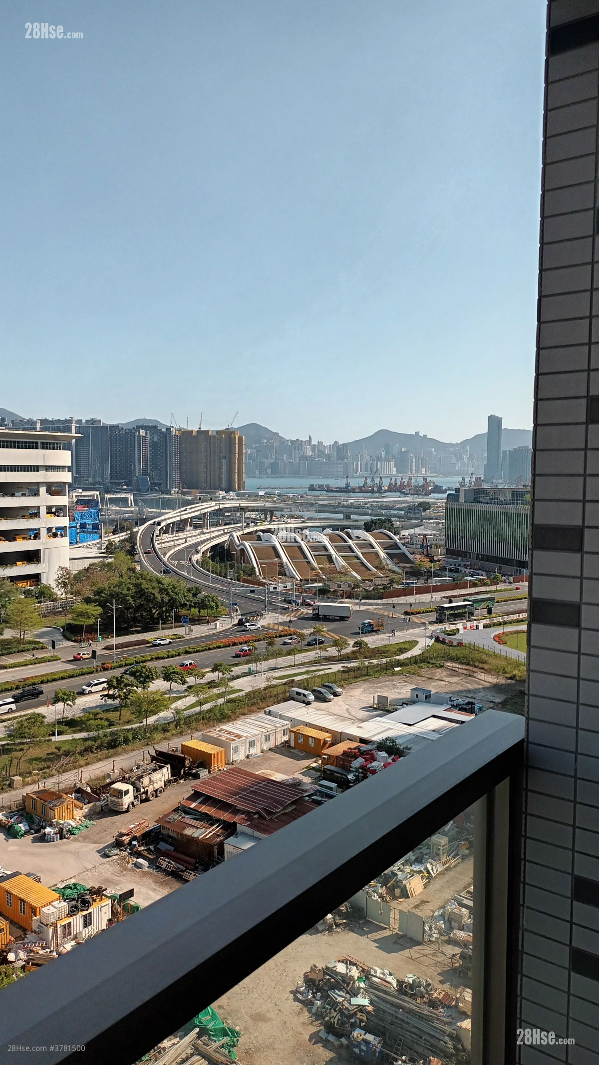 K.city Rental 3 Bedrooms , 2 Bathrooms 797 ft²