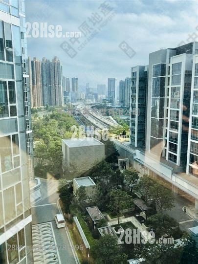 Cullinan West Sell 4 Bedrooms , 3 Bathrooms 1,342 ft²