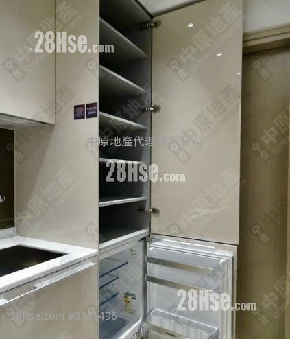 Cullinan West Sell 4 Bedrooms , 3 Bathrooms 1,342 ft²