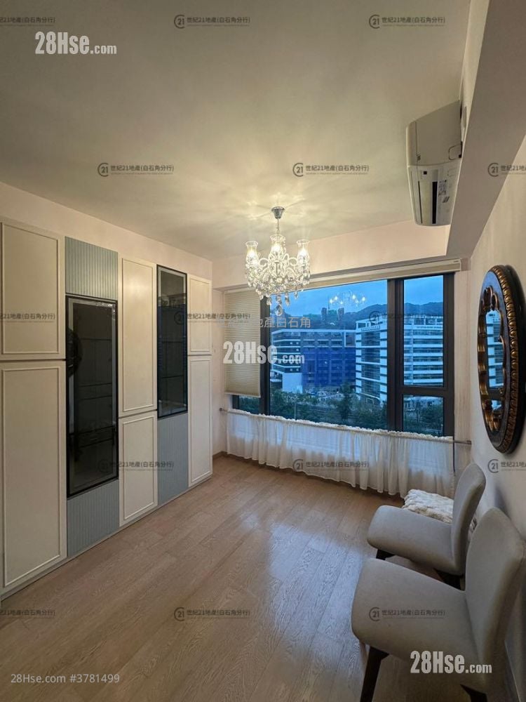 Solaria Rental 3 Bedrooms , 2 Bathrooms 833 ft²