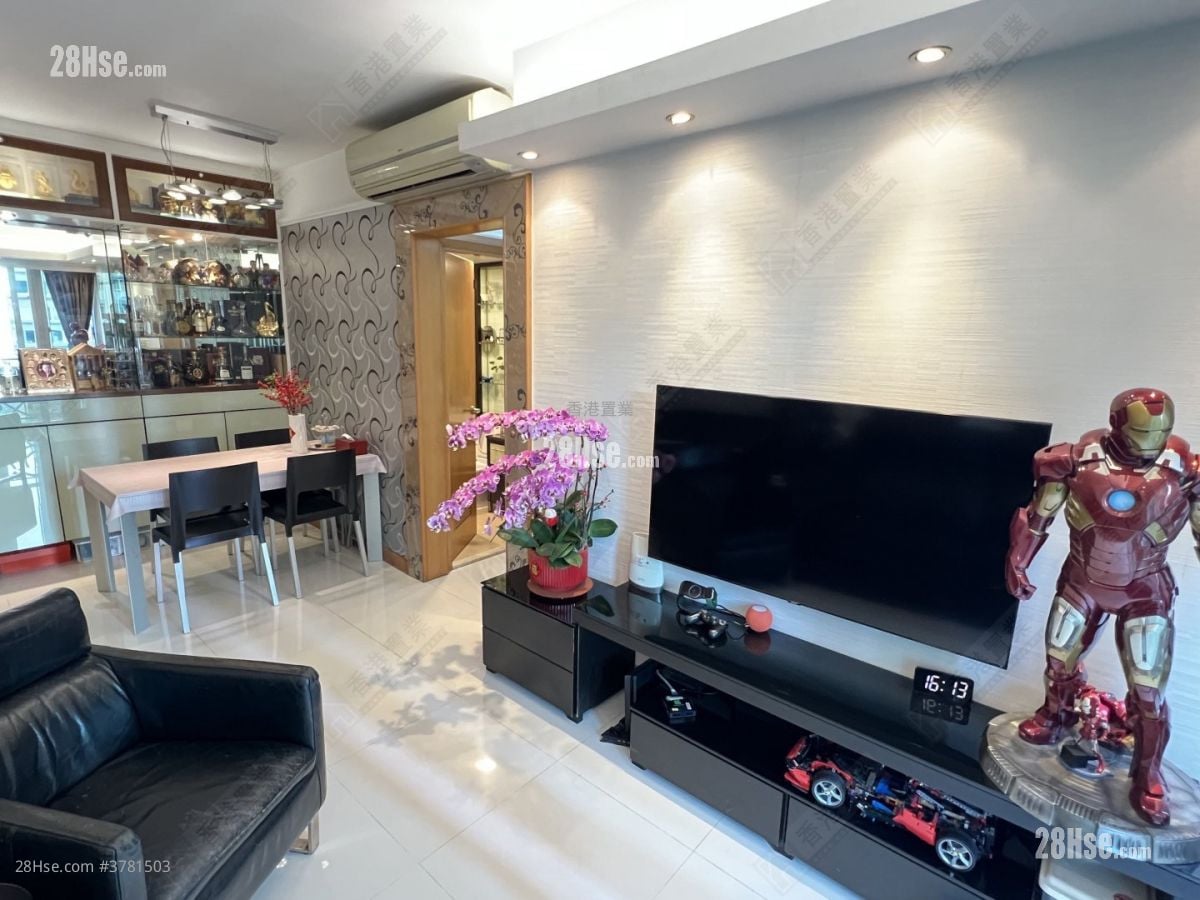 Banyan Garden Sell 3 Bedrooms , 2 Bathrooms 735 ft²