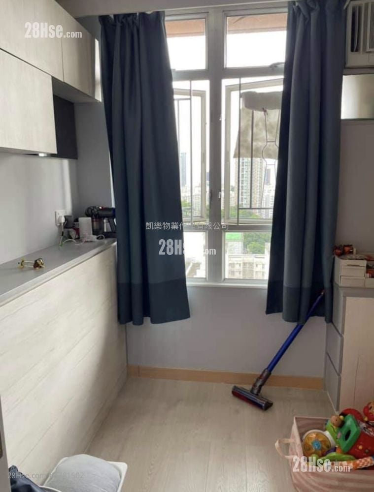 冠熹苑 售盘 2 房 429 平方尺