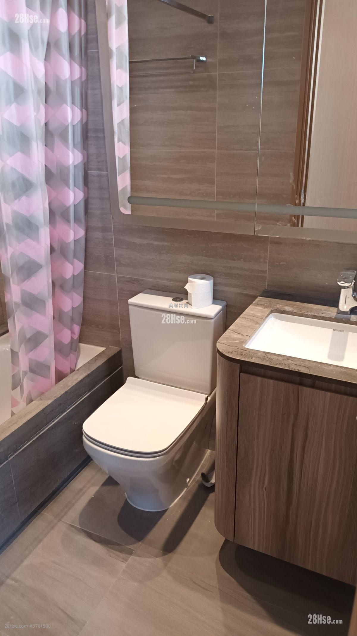 K.city Rental 3 Bedrooms , 2 Bathrooms 797 ft²