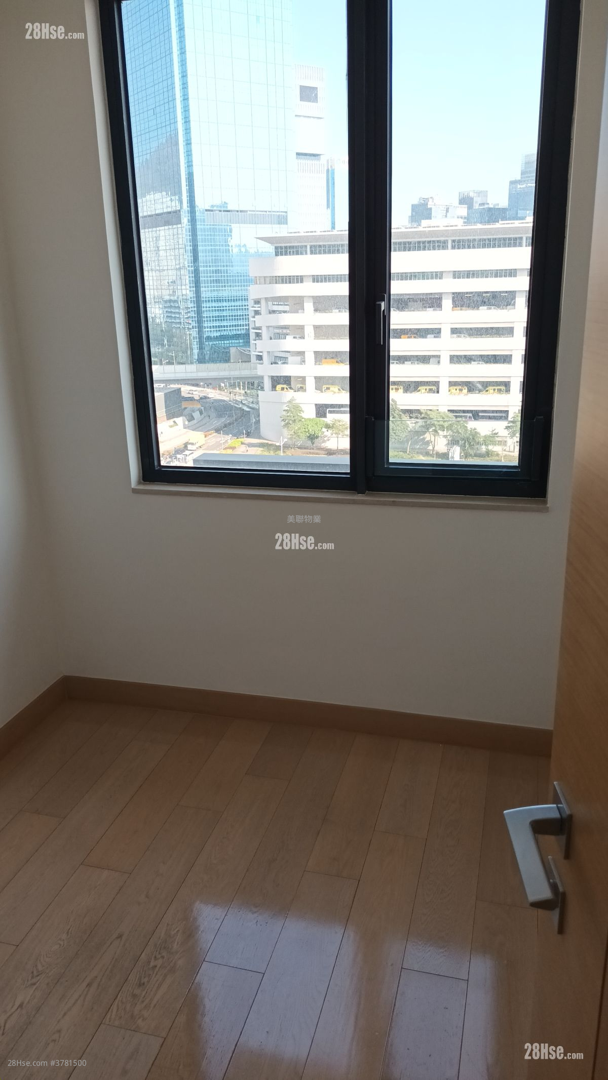 K.city Rental 3 Bedrooms , 2 Bathrooms 797 ft²