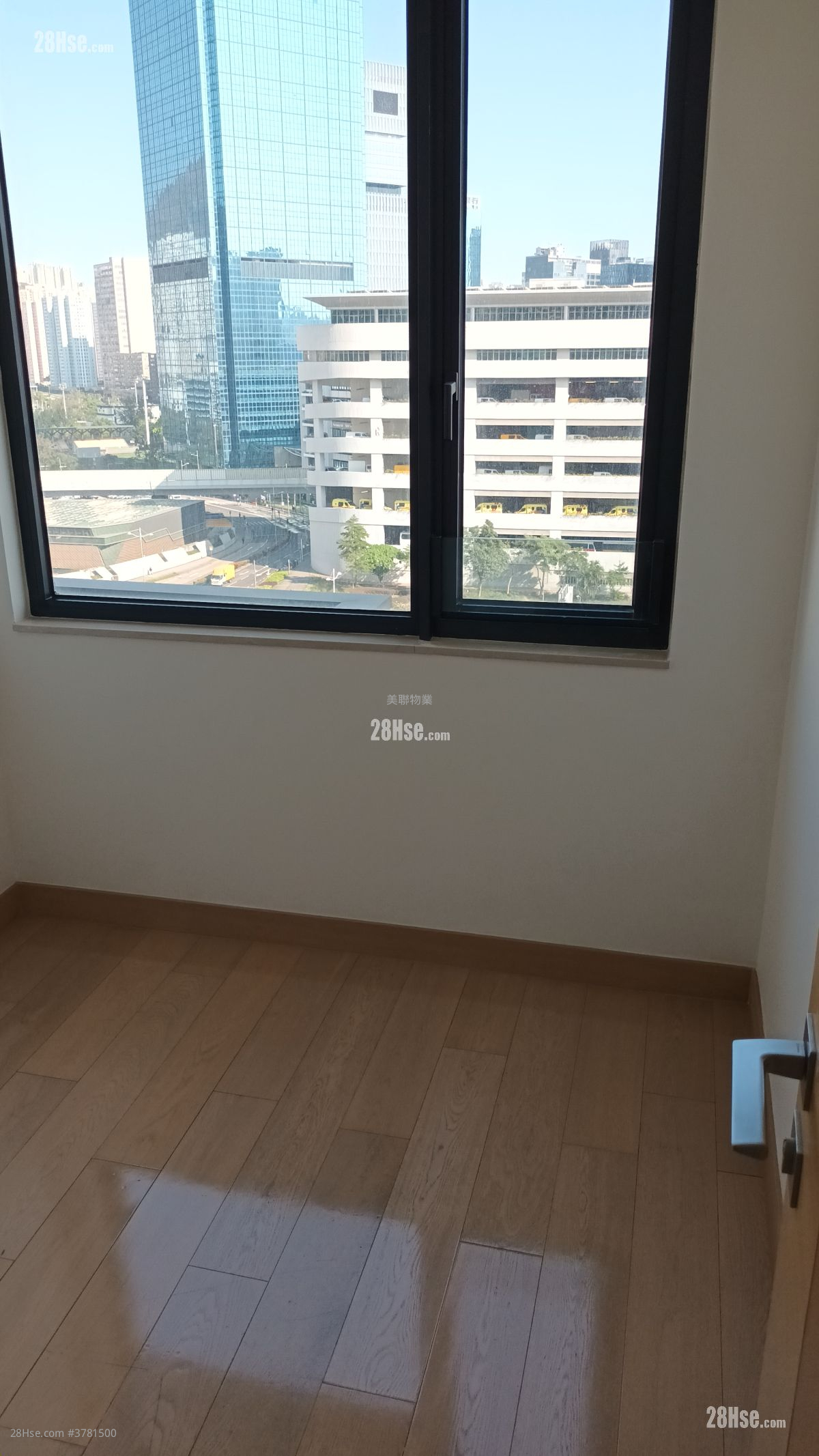 K.city Rental 3 Bedrooms , 2 Bathrooms 797 ft²