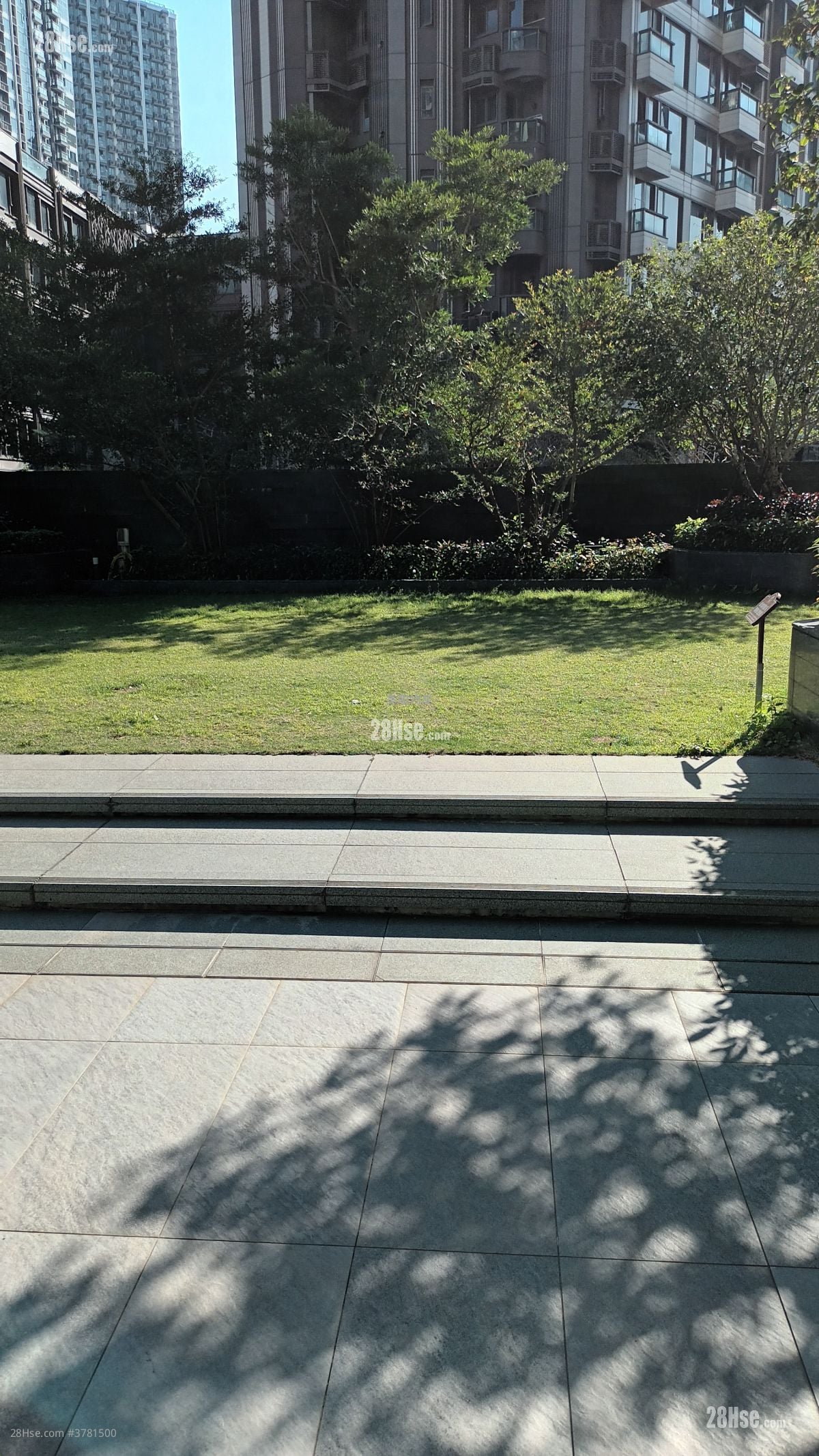 K.city Rental 3 Bedrooms , 2 Bathrooms 797 ft²