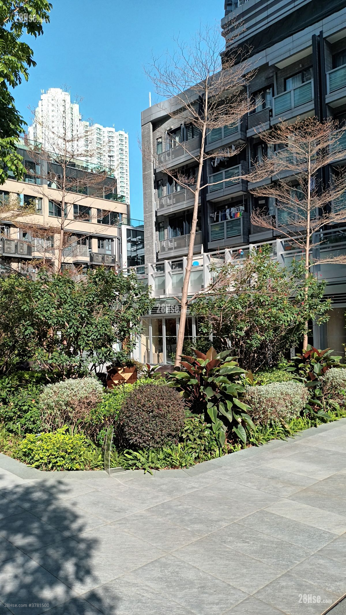 K.city Rental 3 Bedrooms , 2 Bathrooms 797 ft²