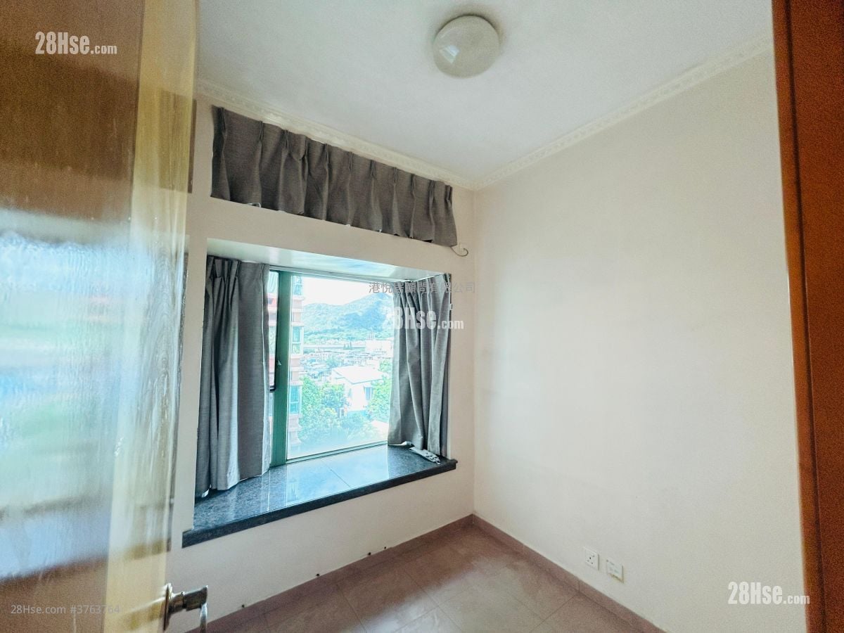 Botania Villa Rental 2 Bedrooms 482 ft²