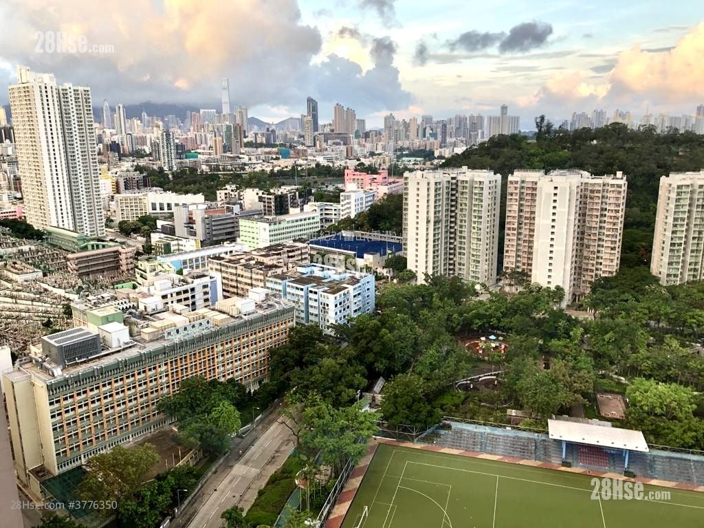 Hong Keung Court Sell 2 Bedrooms , 1 Bathroom 426 ft²