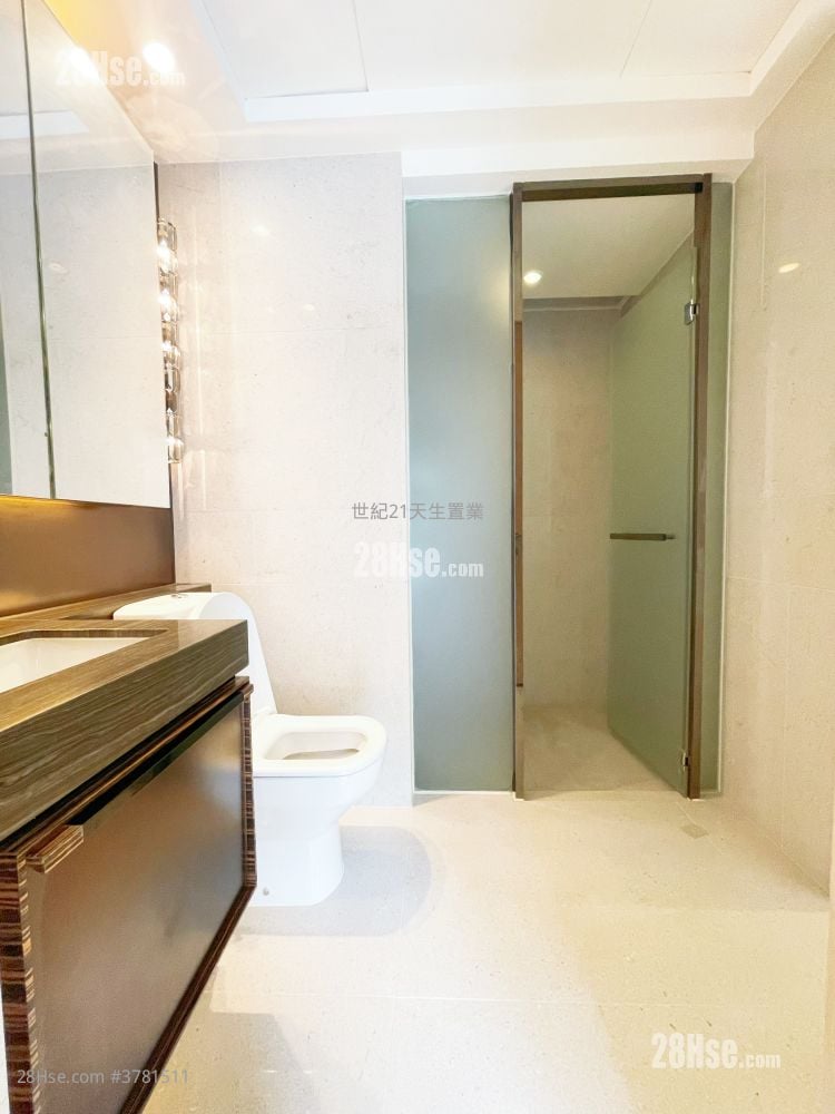 星岸 售盘 5+ 房 , 4 浴室 2,431 平方尺