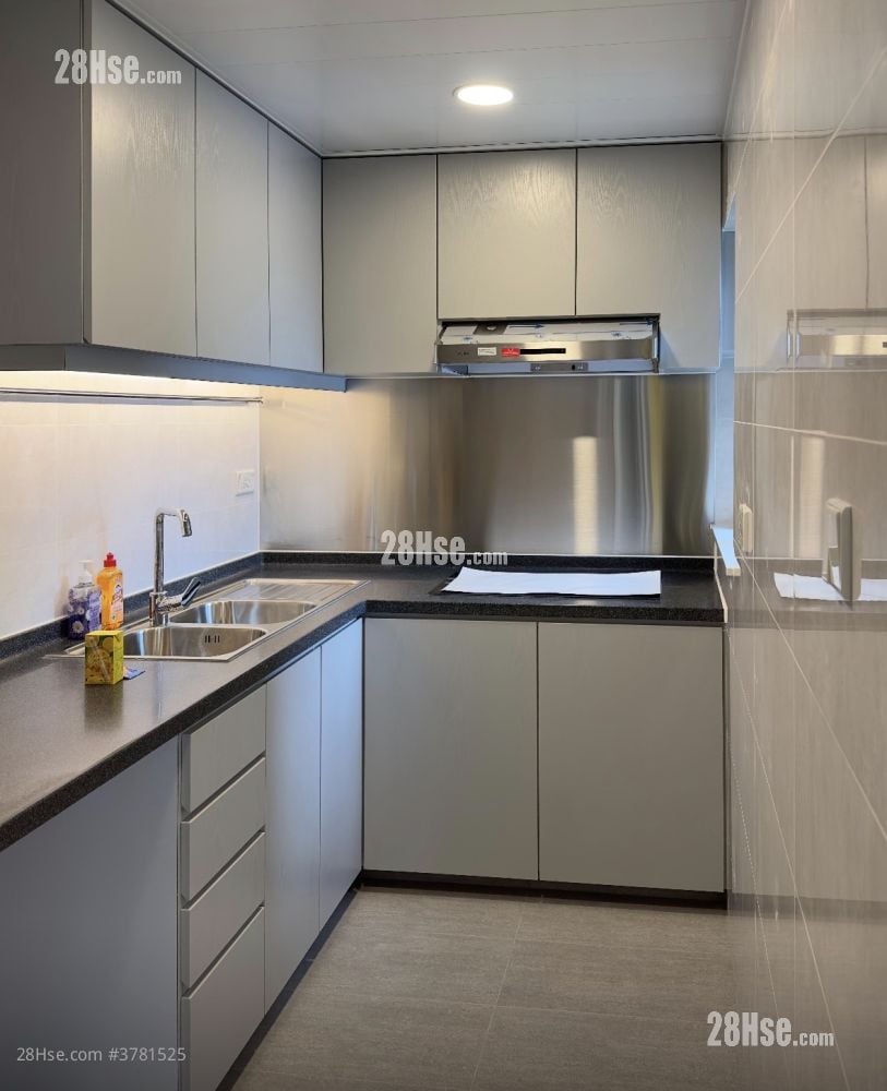 海怡半岛 售盘 2 房 , 2 浴室 592 平方尺