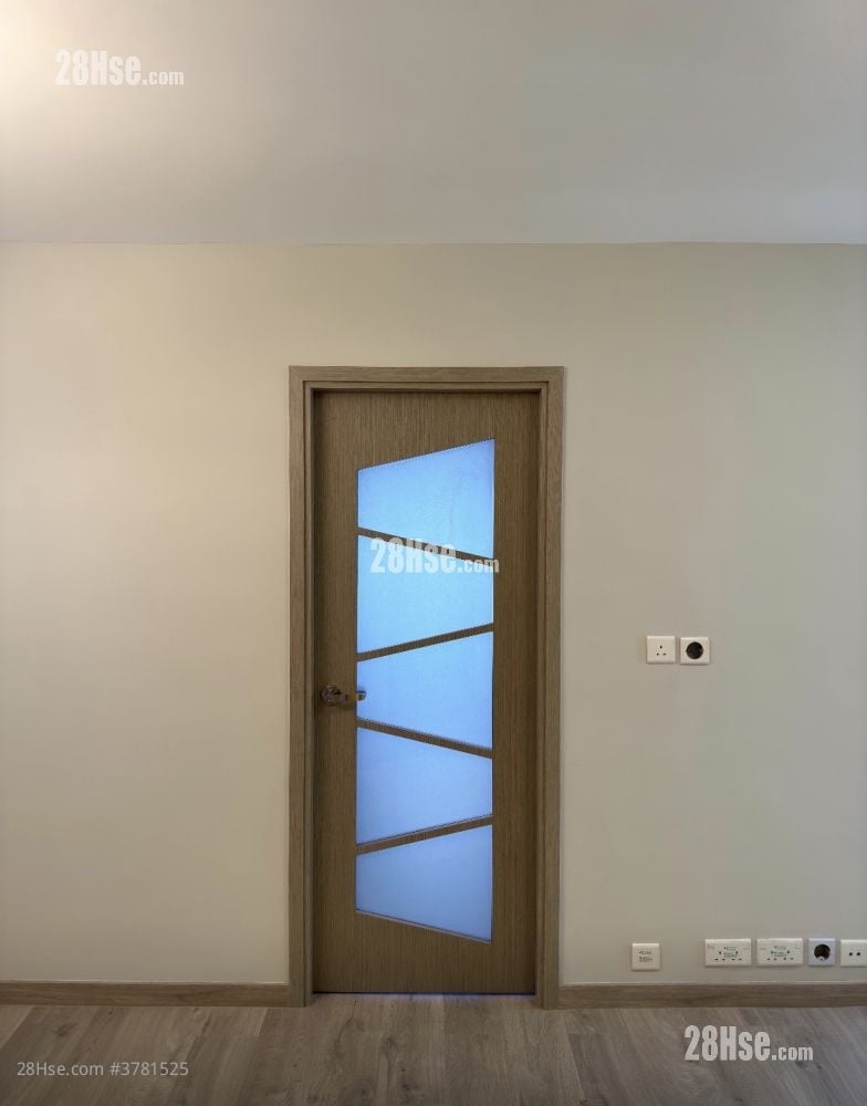 海怡半岛 售盘 2 房 , 2 浴室 592 平方尺