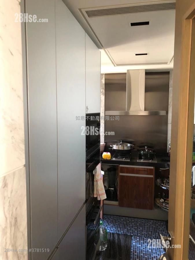 维港星岸 租盘 4 房 , 3 浴室 1,076 平方尺