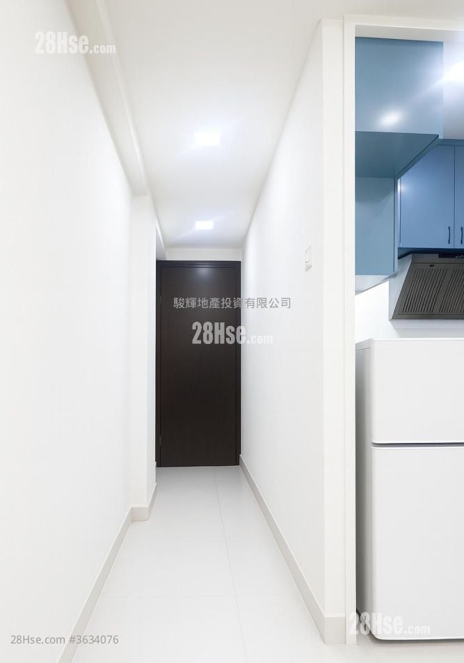 Ka Wui Building Sell 2 Bedrooms , 1 Bathroom 360 ft²