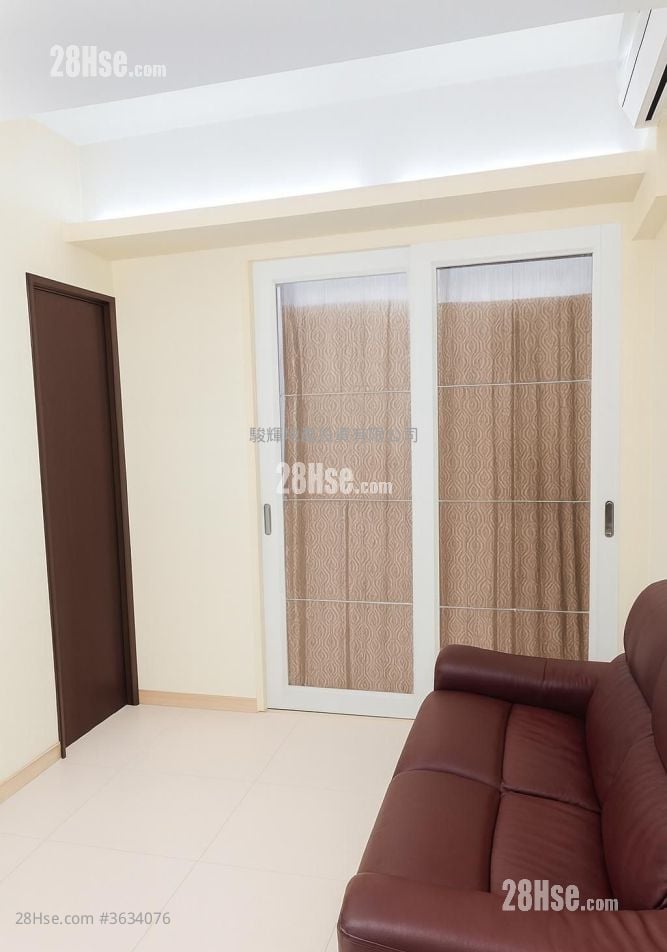 Ka Wui Building Sell 2 Bedrooms , 1 Bathroom 360 ft²