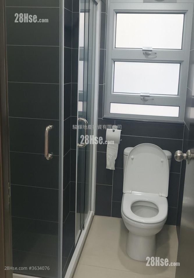 Ka Wui Building Sell 2 Bedrooms , 1 Bathroom 360 ft²