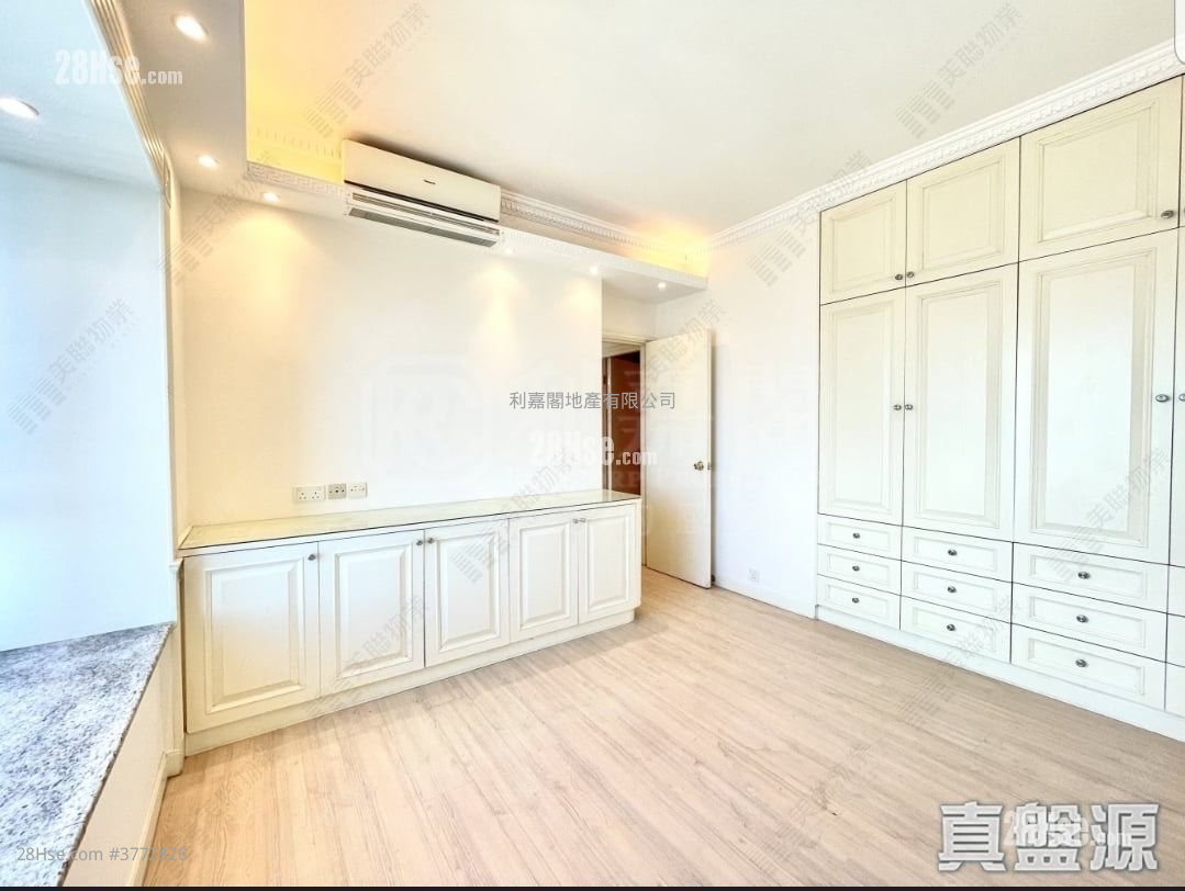 宝翠园 售盘 2 房 , 2 浴室 755 平方尺