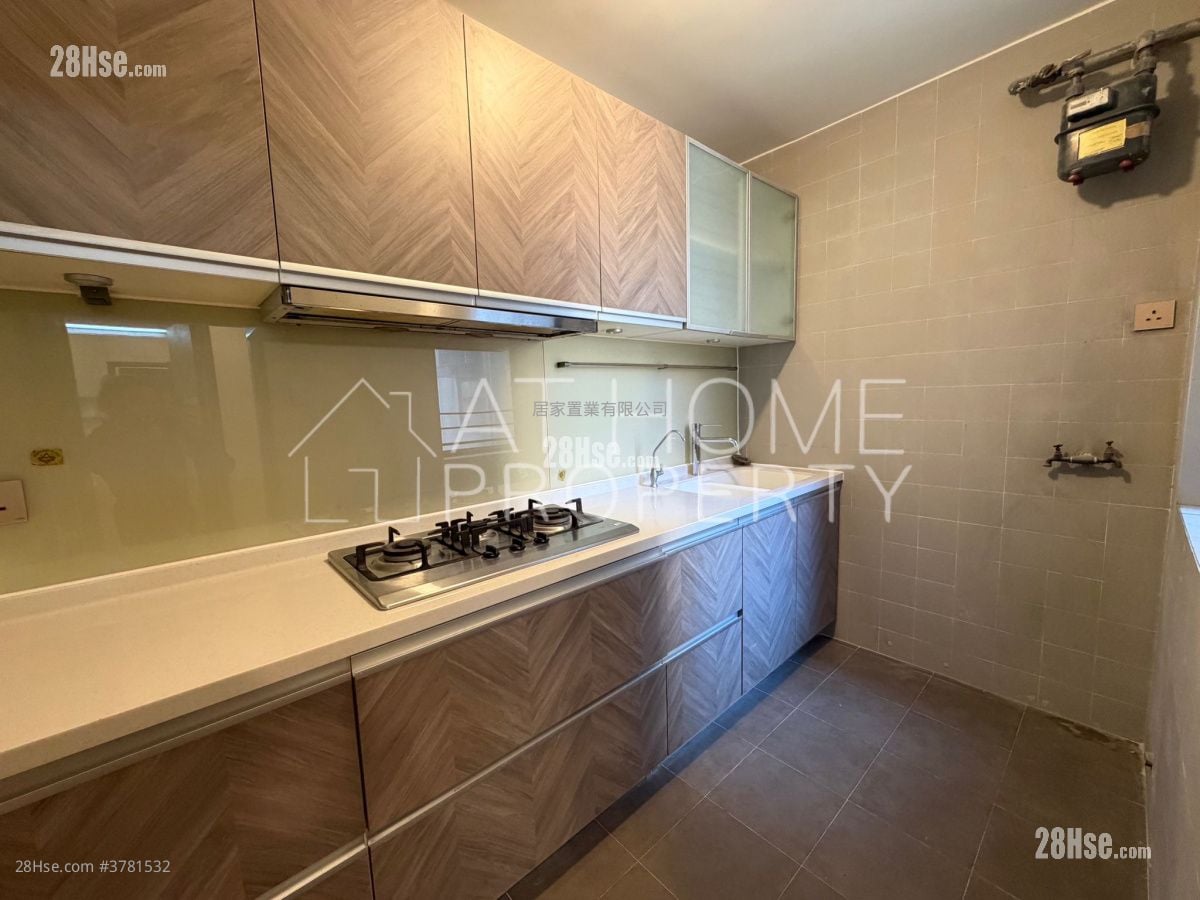 Euston Court Sell 2 Bedrooms , 1 Bathroom 587 ft²