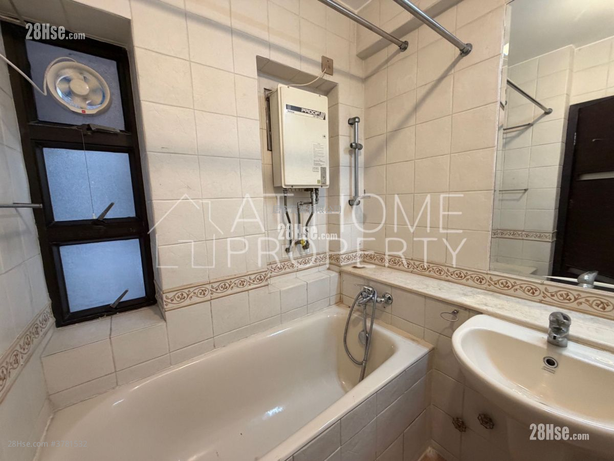 Euston Court Sell 2 Bedrooms , 1 Bathroom 587 ft²