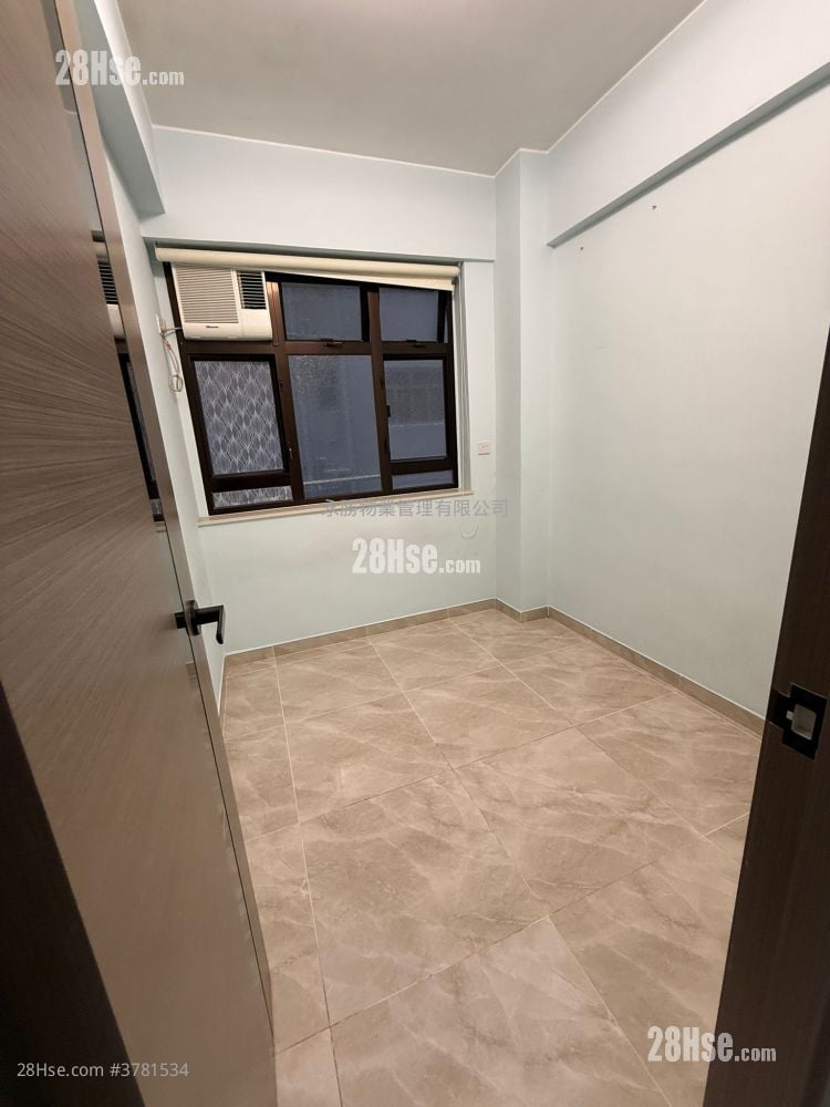 Malahon Apartments Rental 2 Bedrooms , 1 Bathroom 351 ft²