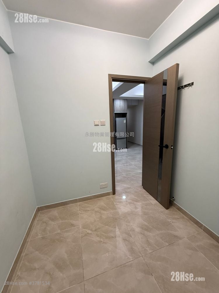 Malahon Apartments Rental 2 Bedrooms , 1 Bathroom 351 ft²