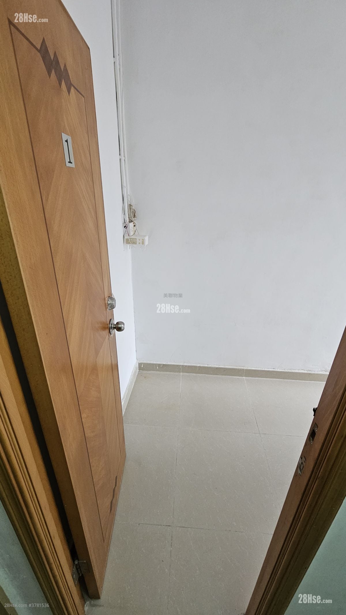 Hoover Court Sell 2 Bedrooms , 2 Bathrooms 276 ft²