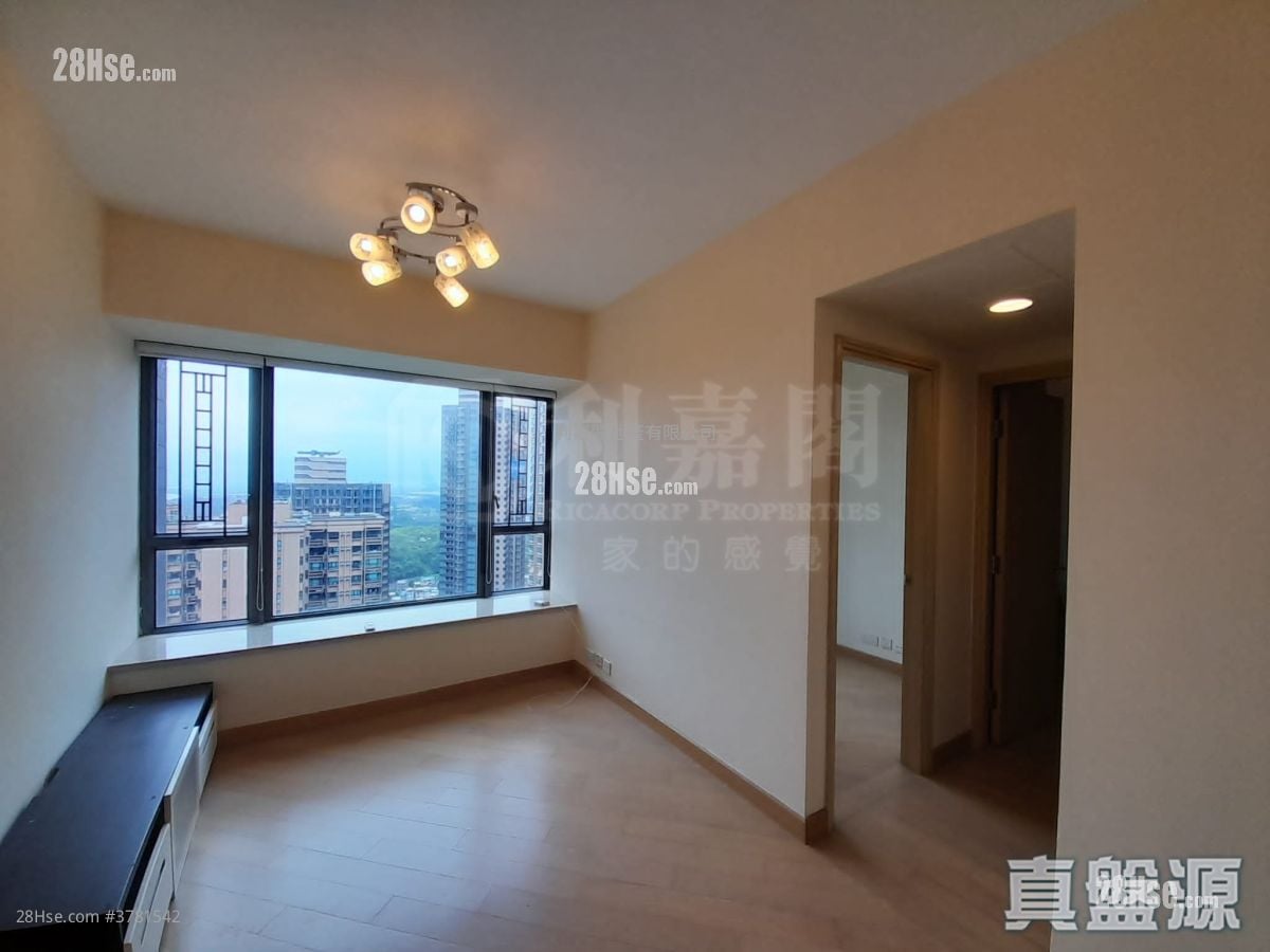 Yoho Midtown 售盘 2 房 , 1 浴室 475 平方尺