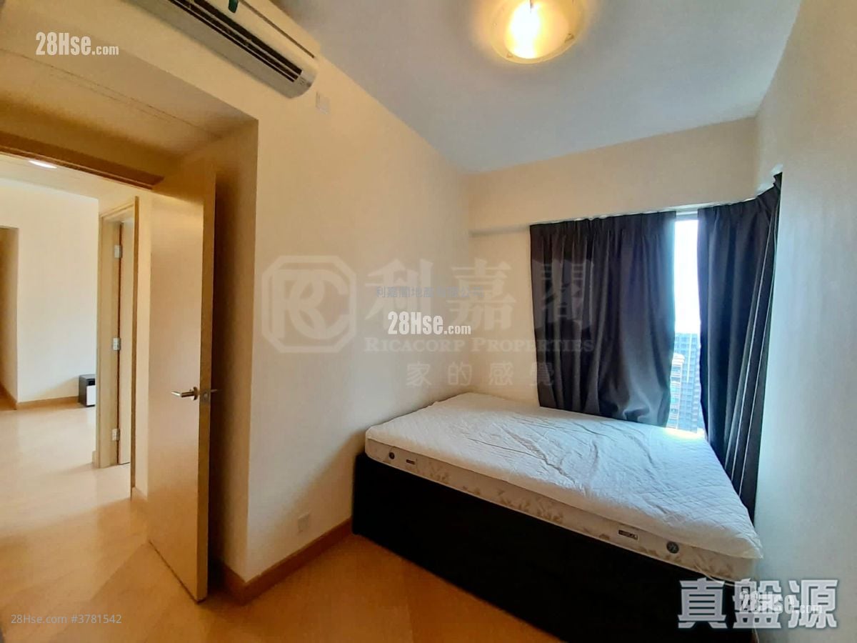 Yoho Midtown 售盘 2 房 , 1 浴室 475 平方尺