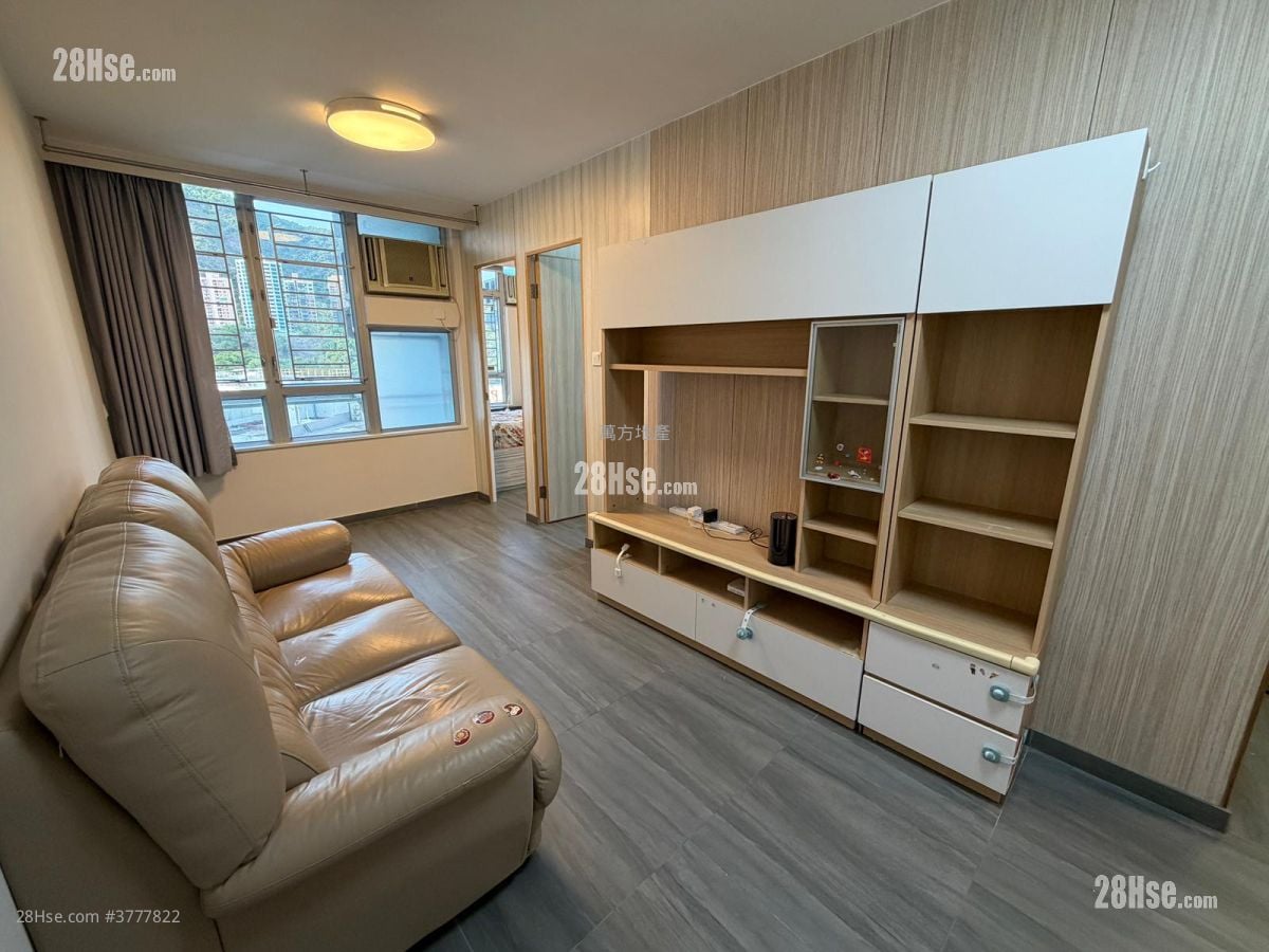 Yuk Wo Court Sell 2 Bedrooms , 1 Bathroom 454 ft²