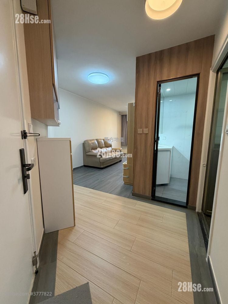 Yuk Wo Court Sell 2 Bedrooms , 1 Bathroom 454 ft²