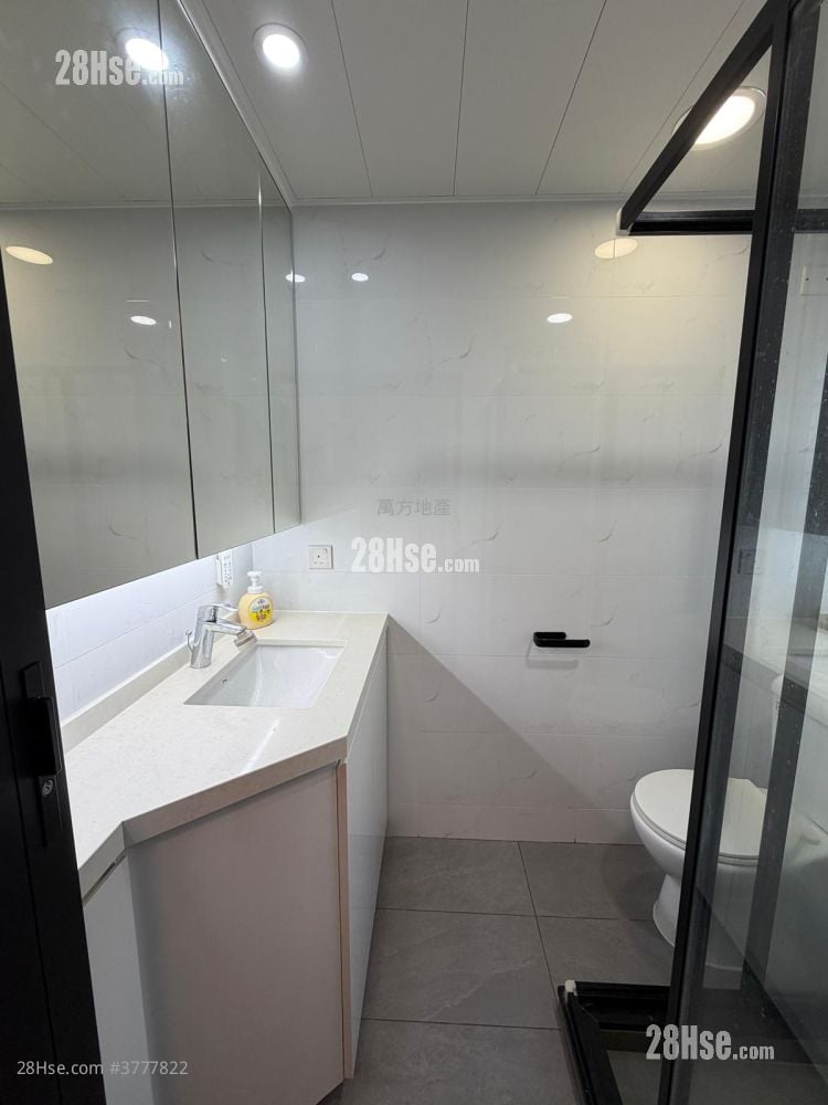 Yuk Wo Court Sell 2 Bedrooms , 1 Bathroom 454 ft²