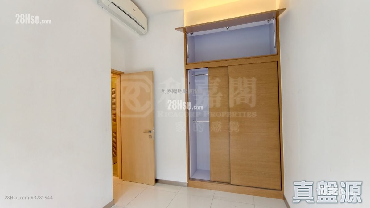 Dragons Range Sell 2 Bedrooms , 1 Bathroom 654 ft²